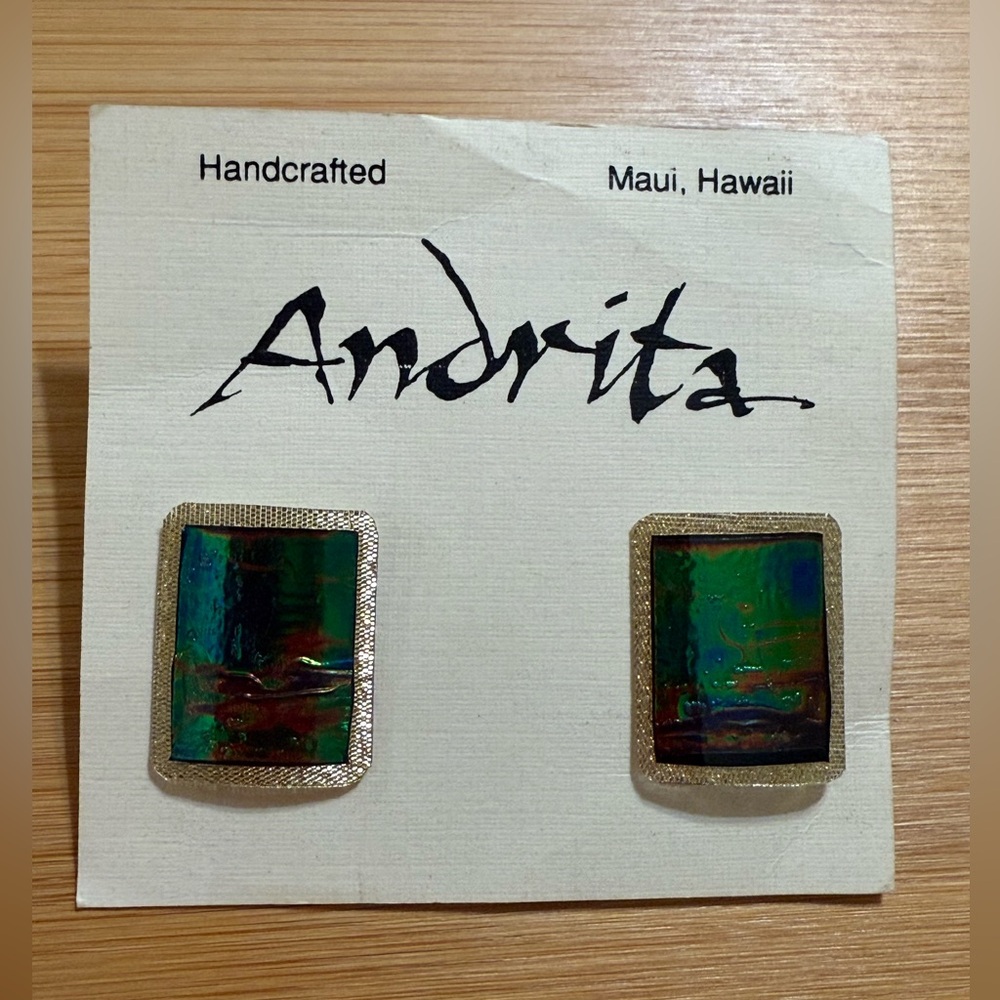 Andrita Handcrafted Earrings/gold/green/Rare find!